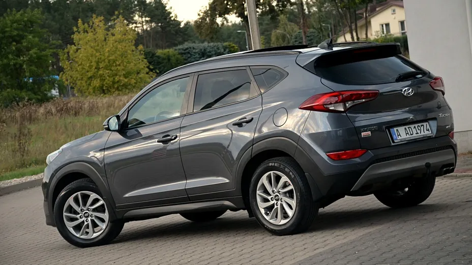 HYUNDAI Tucson -