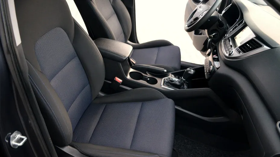 HYUNDAI Tucson -