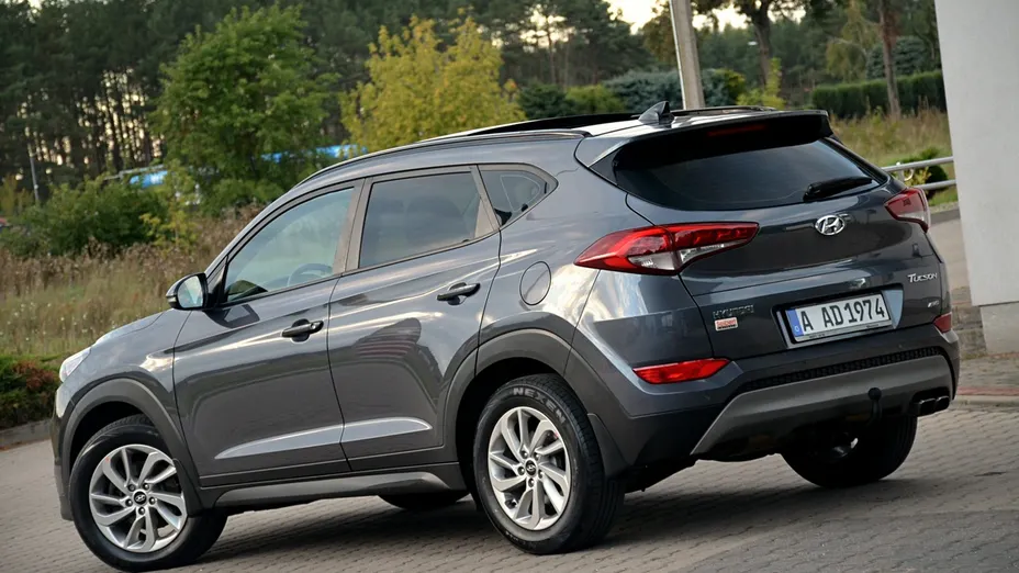 HYUNDAI Tucson -