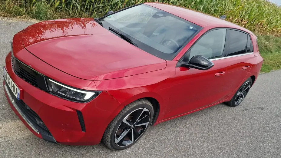 OPEL Astra -