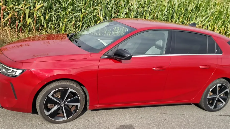 OPEL Astra -