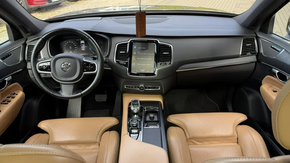 VOLVO XC90 -