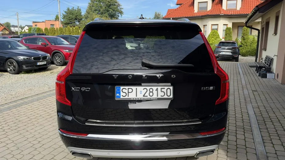 VOLVO XC90 -
