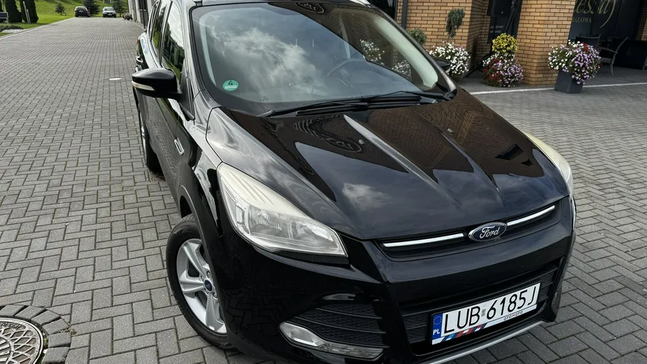 FORD Kuga -