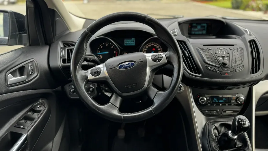 FORD Kuga -