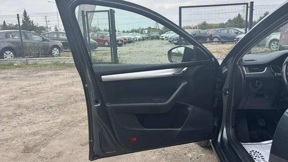 SKODA Octavia -