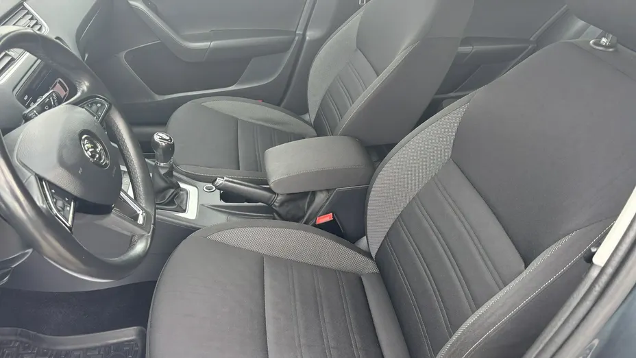 SKODA Octavia -