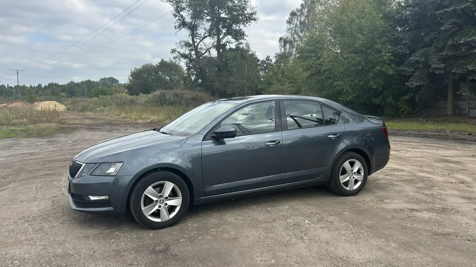SKODA Octavia -