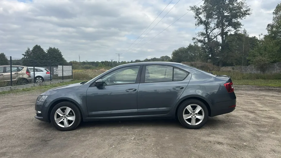 SKODA Octavia -