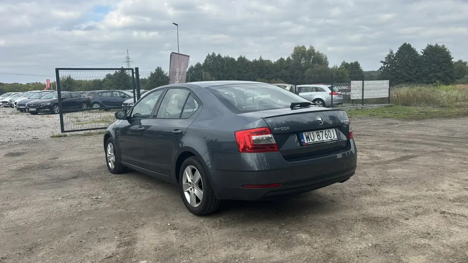 SKODA Octavia -