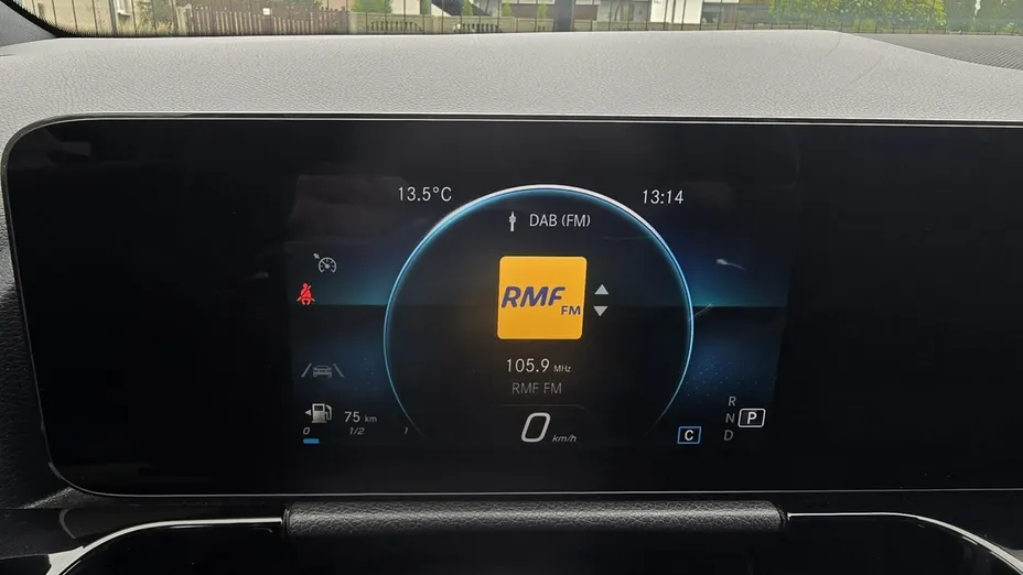 MERCEDES-BENZ GLA -
