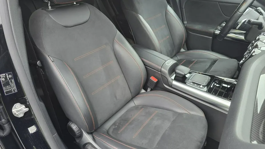 MERCEDES-BENZ GLA -
