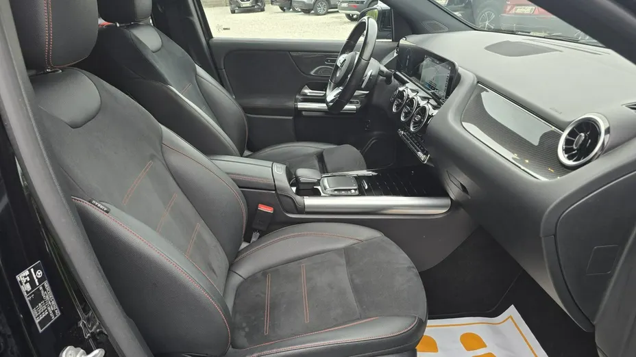 MERCEDES-BENZ GLA -