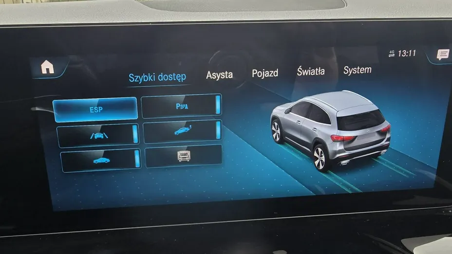 MERCEDES-BENZ GLA -