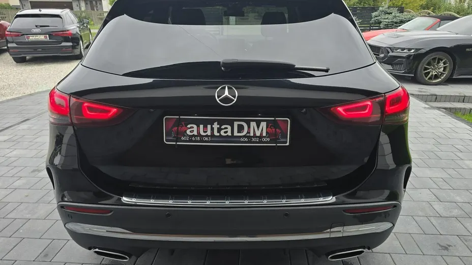 MERCEDES-BENZ GLA -
