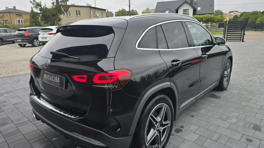 MERCEDES-BENZ GLA -