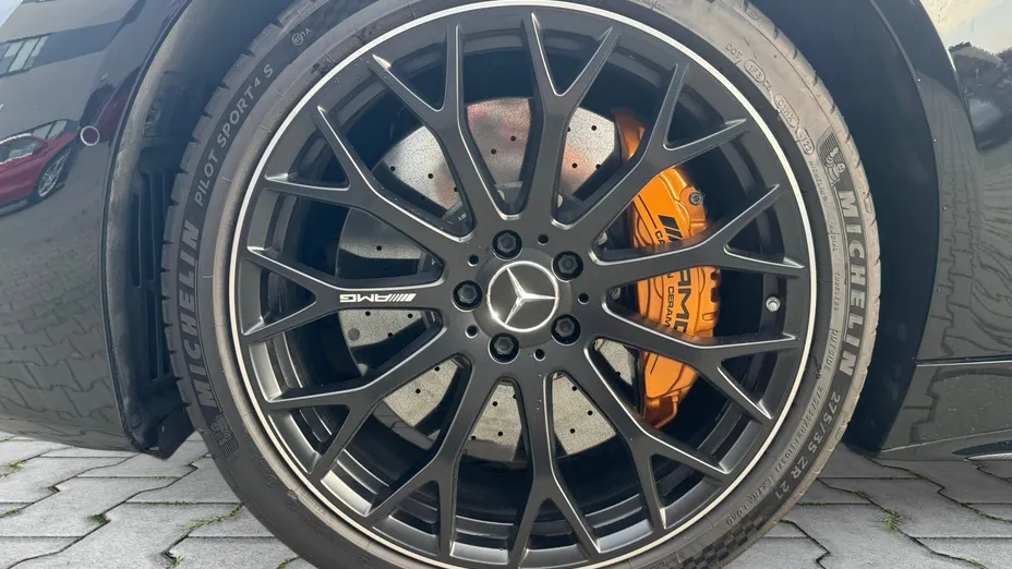 MERCEDES-BENZ SL AMG SL 63