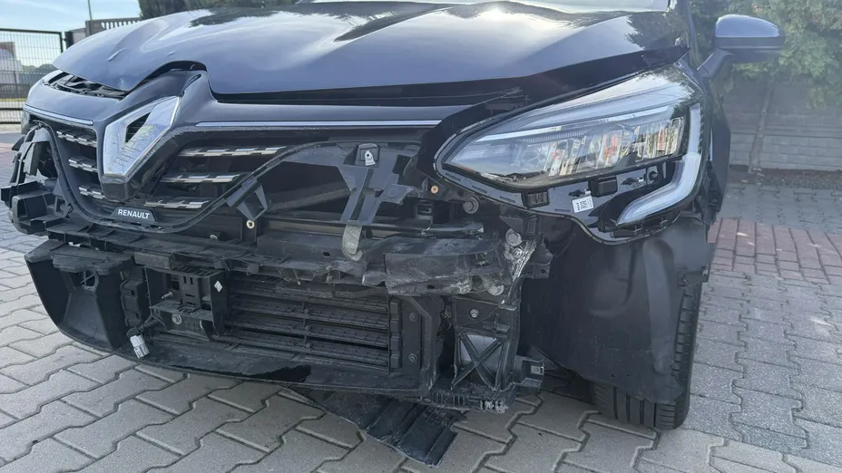 RENAULT Clio -