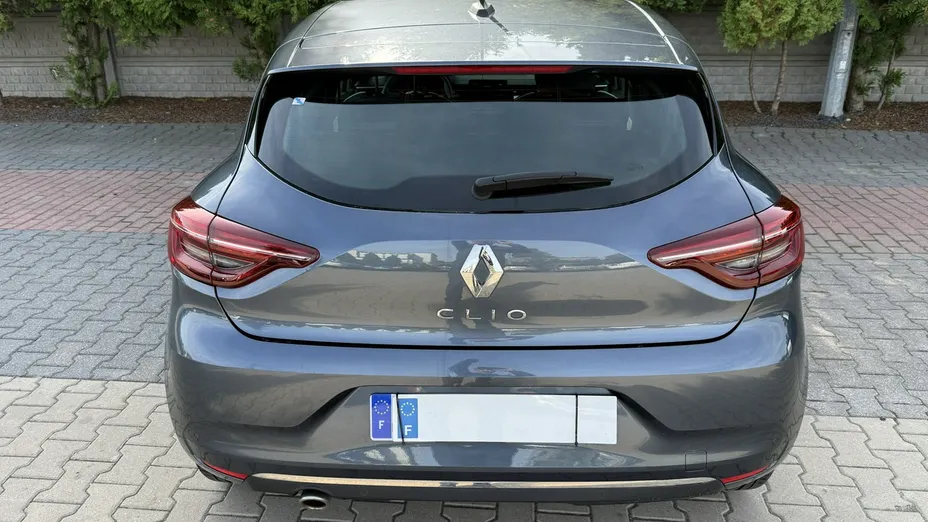 RENAULT Clio -