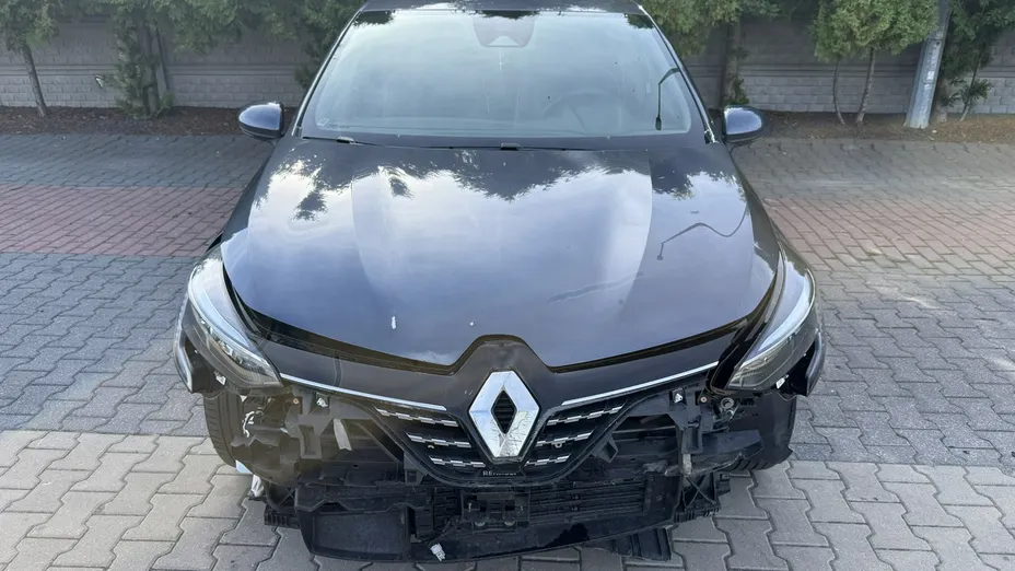 RENAULT Clio -