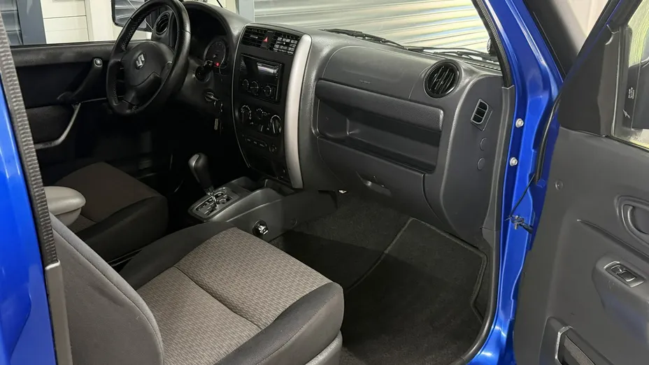 SUZUKI Jimny -