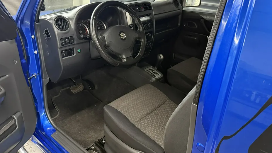 SUZUKI Jimny -