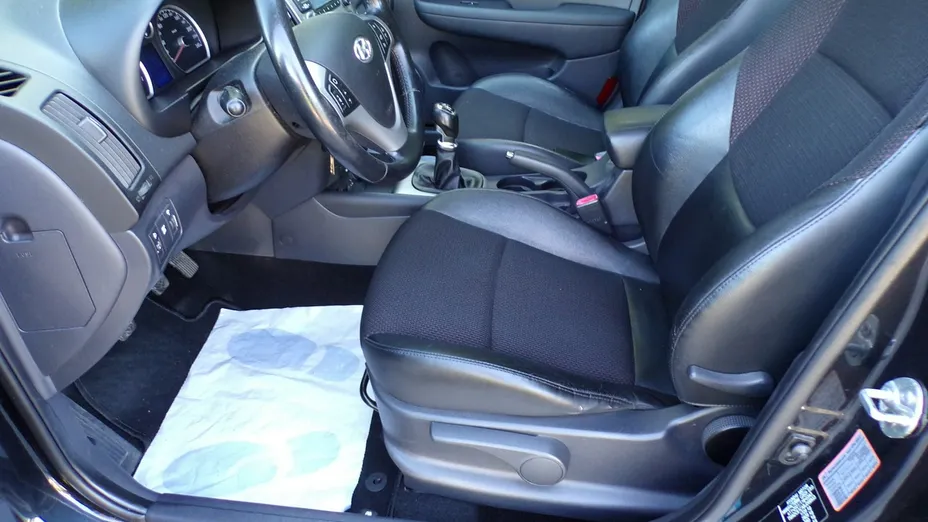 HYUNDAI i30 -