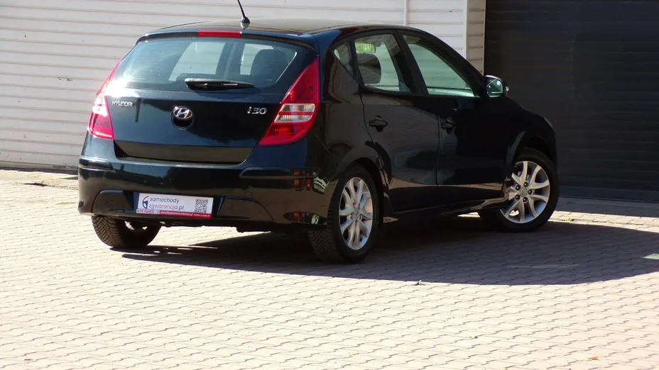 HYUNDAI i30 -