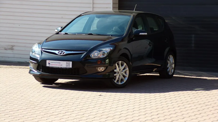 HYUNDAI i30 -