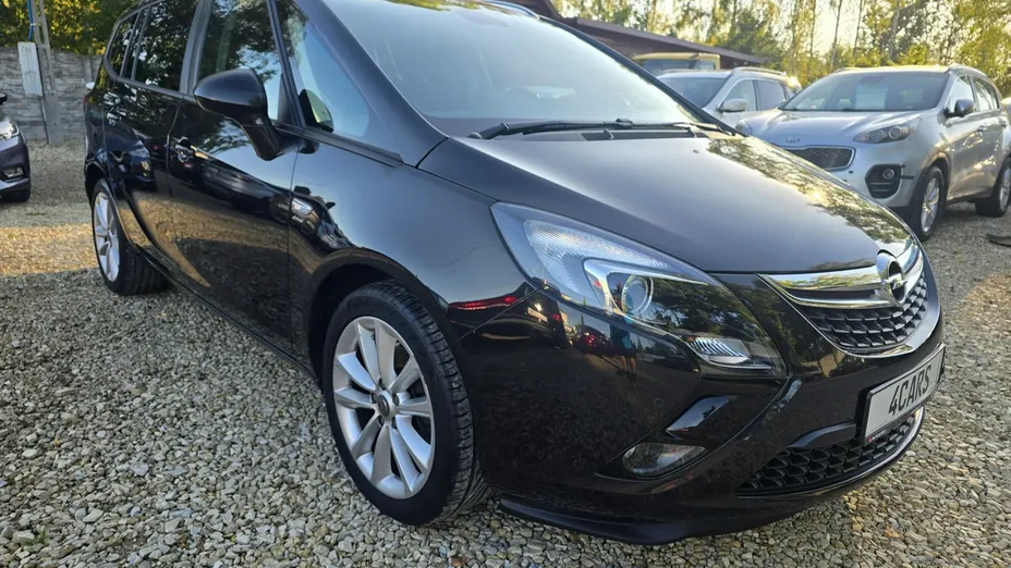 OPEL Zafira -