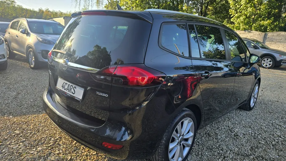 OPEL Zafira -