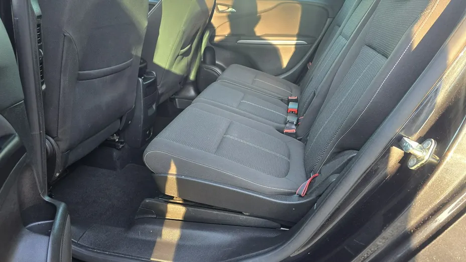 OPEL Zafira -