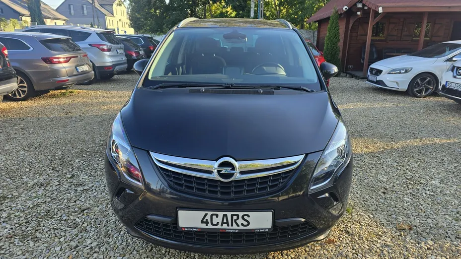 OPEL Zafira -