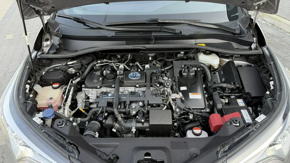 TOYOTA C-HR -