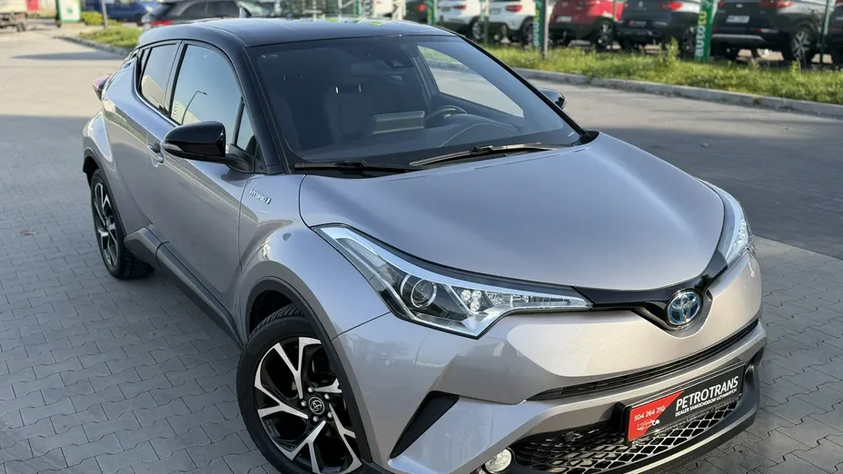 TOYOTA C-HR -