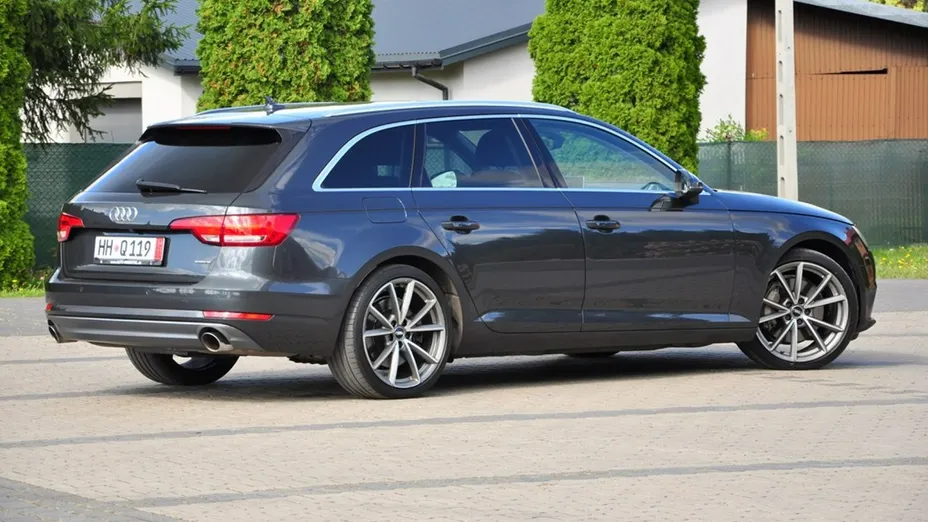 AUDI A4 Avant -