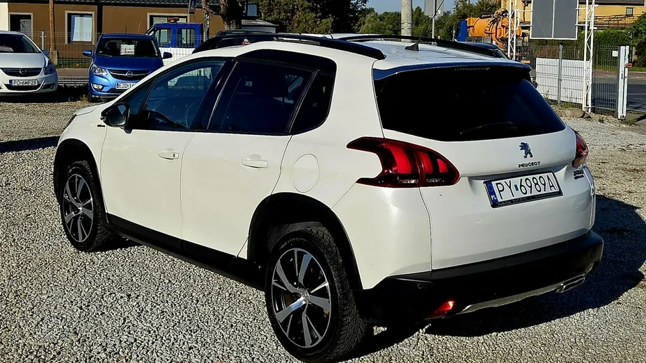 PEUGEOT 2008 -