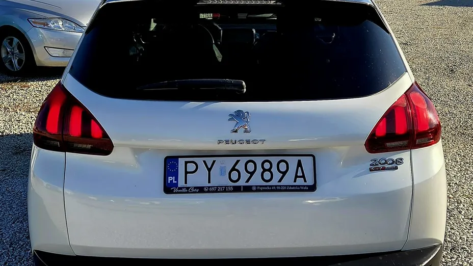 PEUGEOT 2008 -