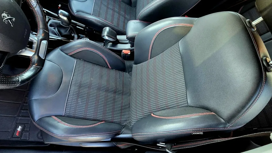 PEUGEOT 2008 -