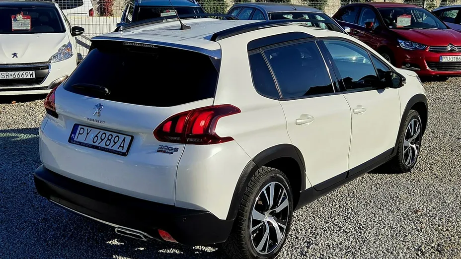 PEUGEOT 2008 -