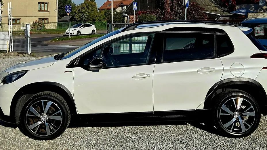 PEUGEOT 2008 -