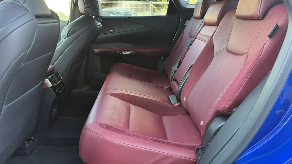 LEXUS RX -