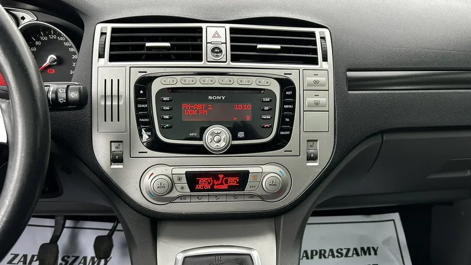 FORD Kuga -