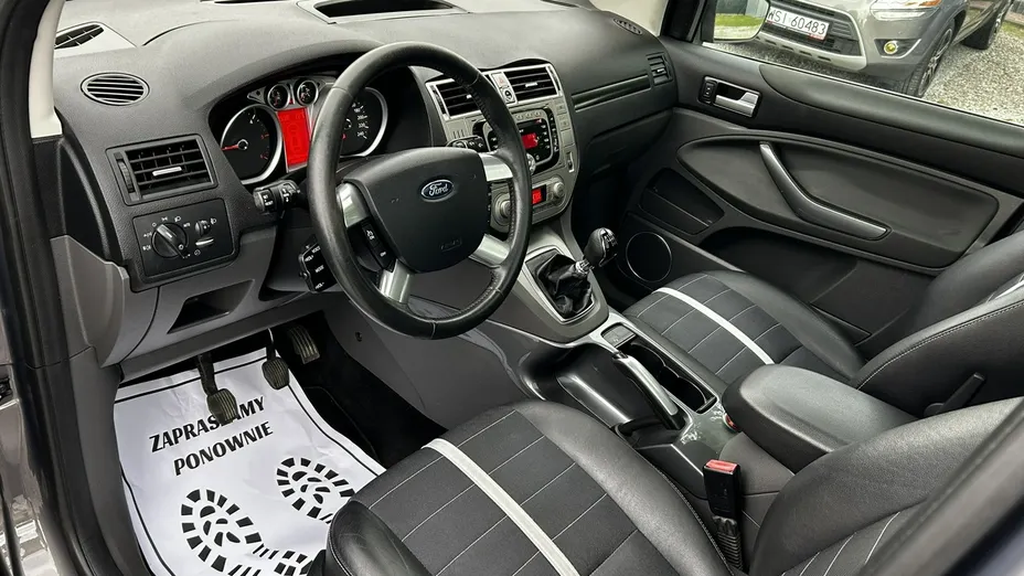 FORD Kuga -
