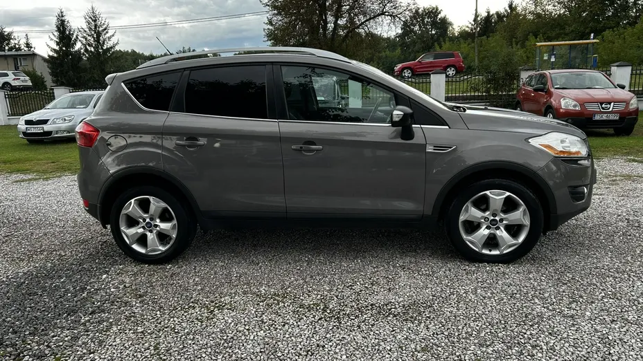 FORD Kuga -