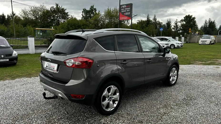 FORD Kuga -