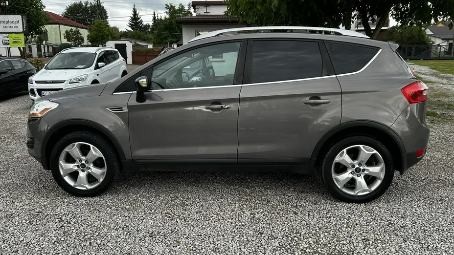 FORD Kuga -