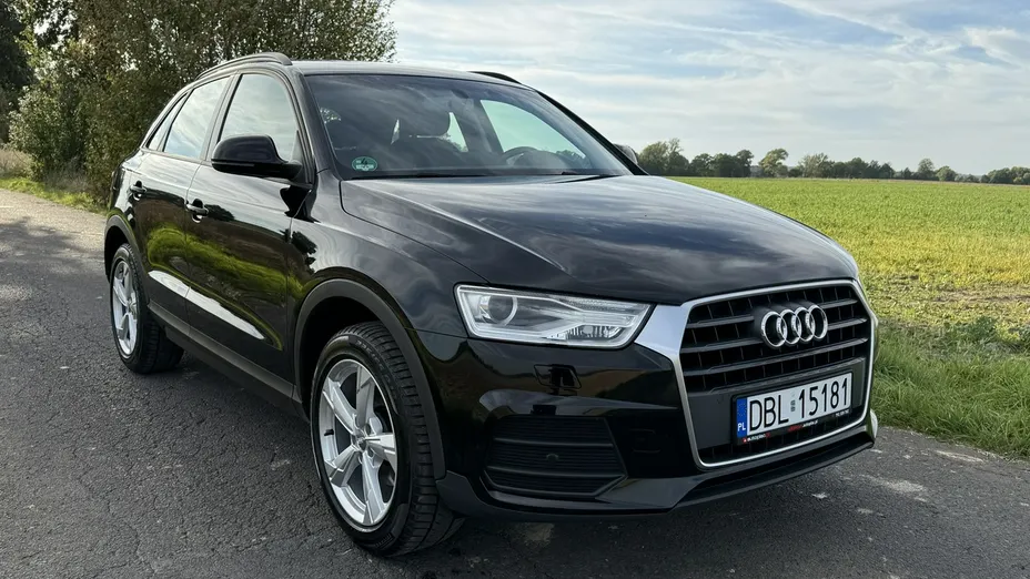 AUDI Q3 -