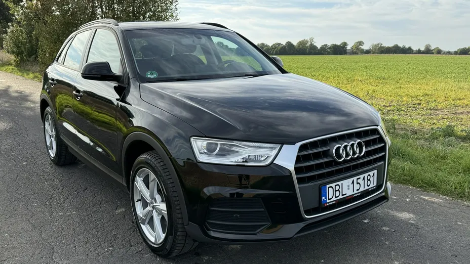 AUDI Q3 -