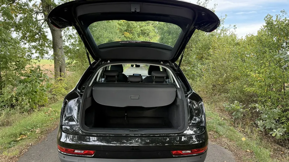 AUDI Q3 -